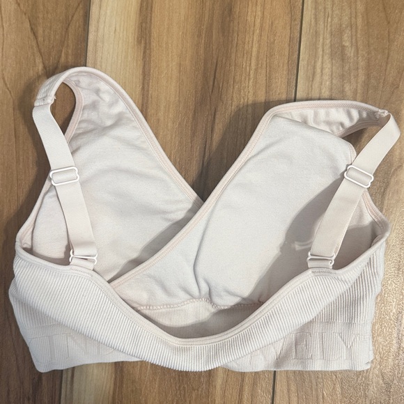 Kindred Bravely nursing bralette, pale pink, size medium. - Picture 4 of 5